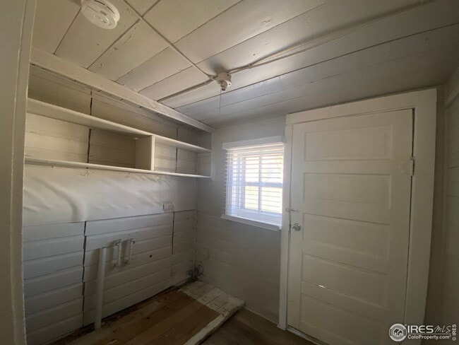 Building Photo - Cozy 1 bedroom - Available NOW!