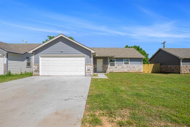 Building Photo - 417 S Cleburne Whitney Rd