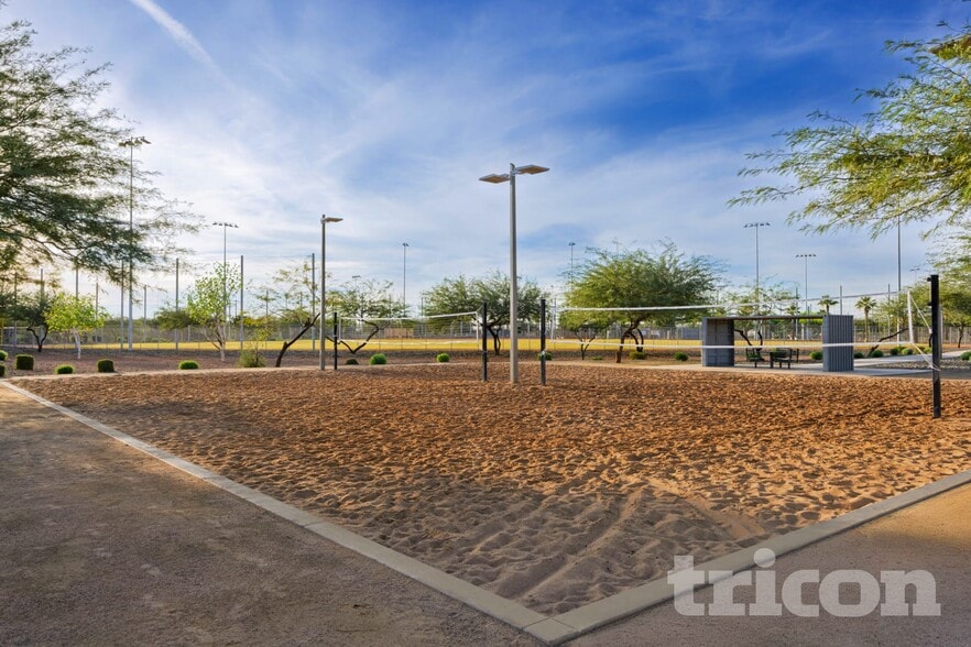 Building Photo - 4804 S Mole