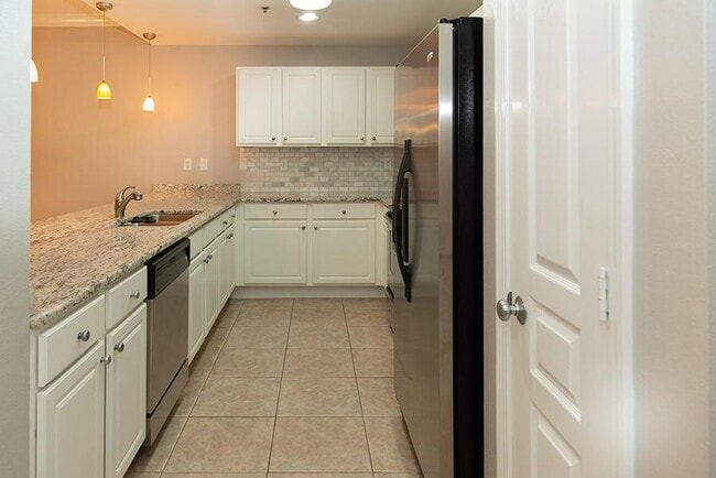 Building Photo - 113 Brooks St SE