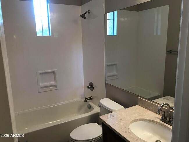 Building Photo - 4221 E Cullumber Ct