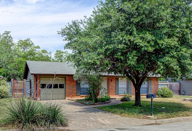 Primary Photo - 410 Tamworth Ave