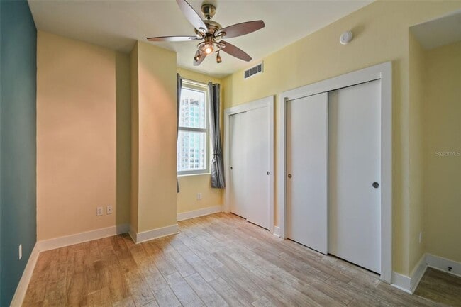 Building Photo - 1208 E Kennedy Blvd