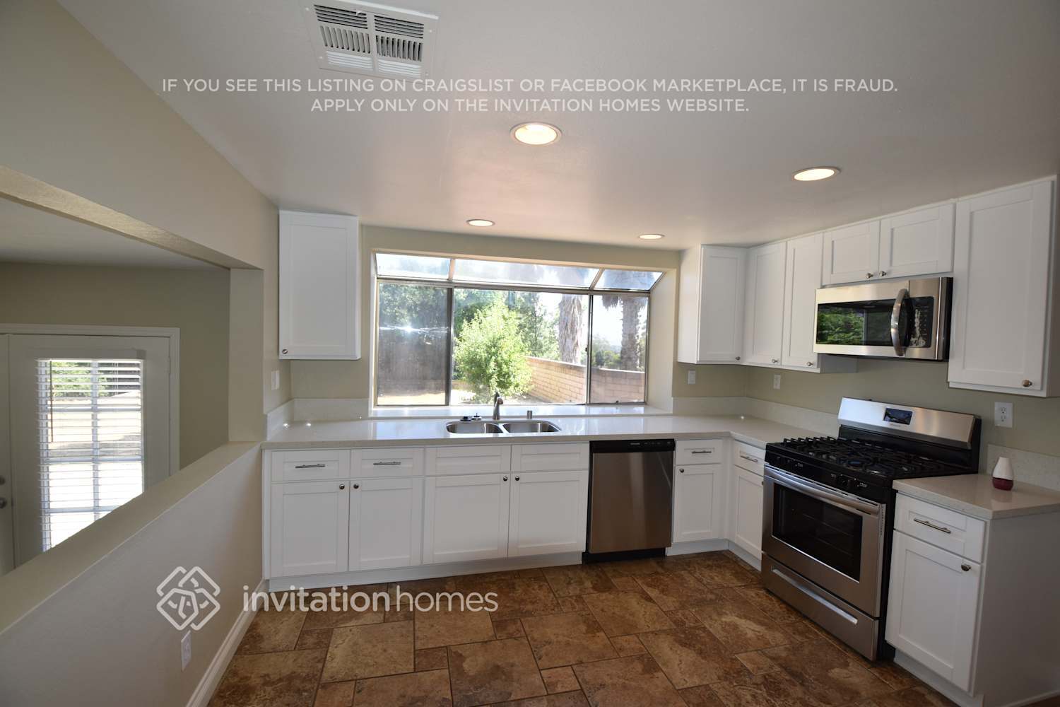 Building Photo - 25635 Palm Meadows Ct