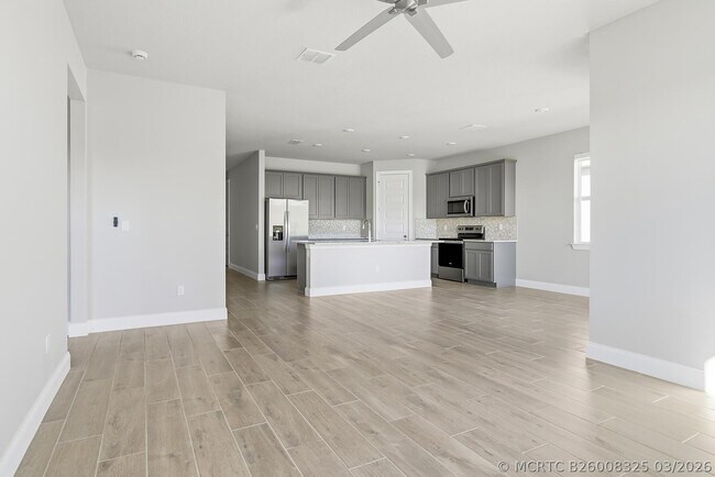 Building Photo - 8558 Dahlia Cir