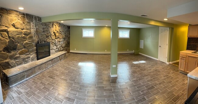 Building Photo - 25 Terrace View Rd