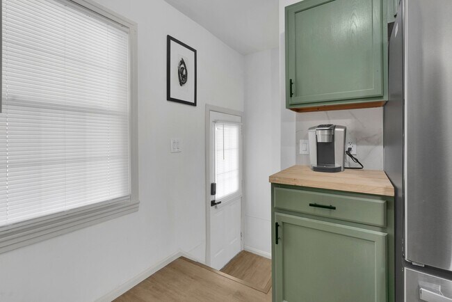 Building Photo - 2312 Willemette Ct