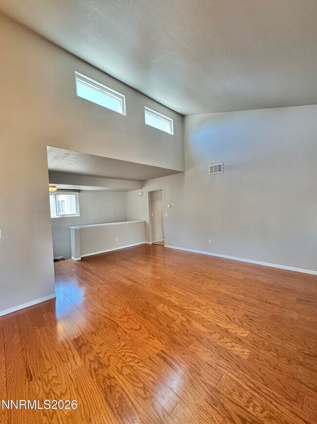 Building Photo - 2604 Sunny Slope Dr