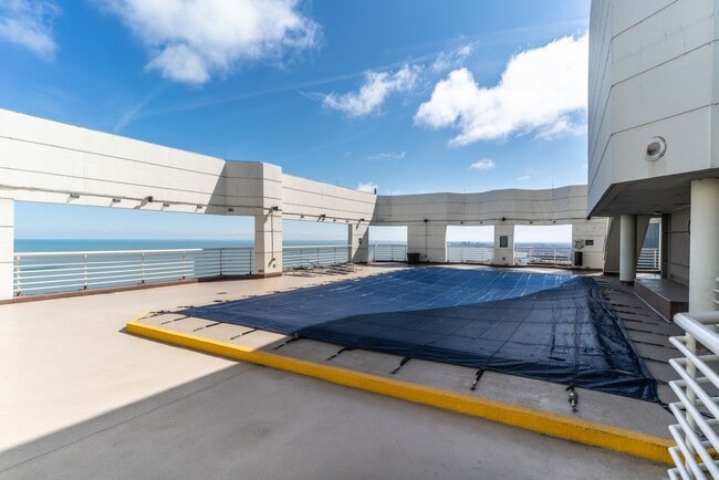 Building Photo - 195 N Harbor Dr