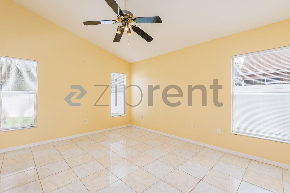 Building Photo - 1250 Timber Trace Dr