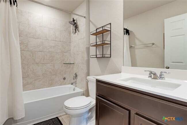 Building Photo - 137 Ellenora Dr
