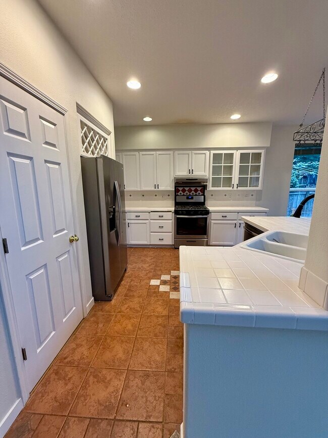 Building Photo - 15797 NW Wismer Dr