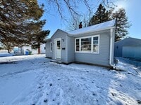 Building Photo - 1305 2nd Ave SW