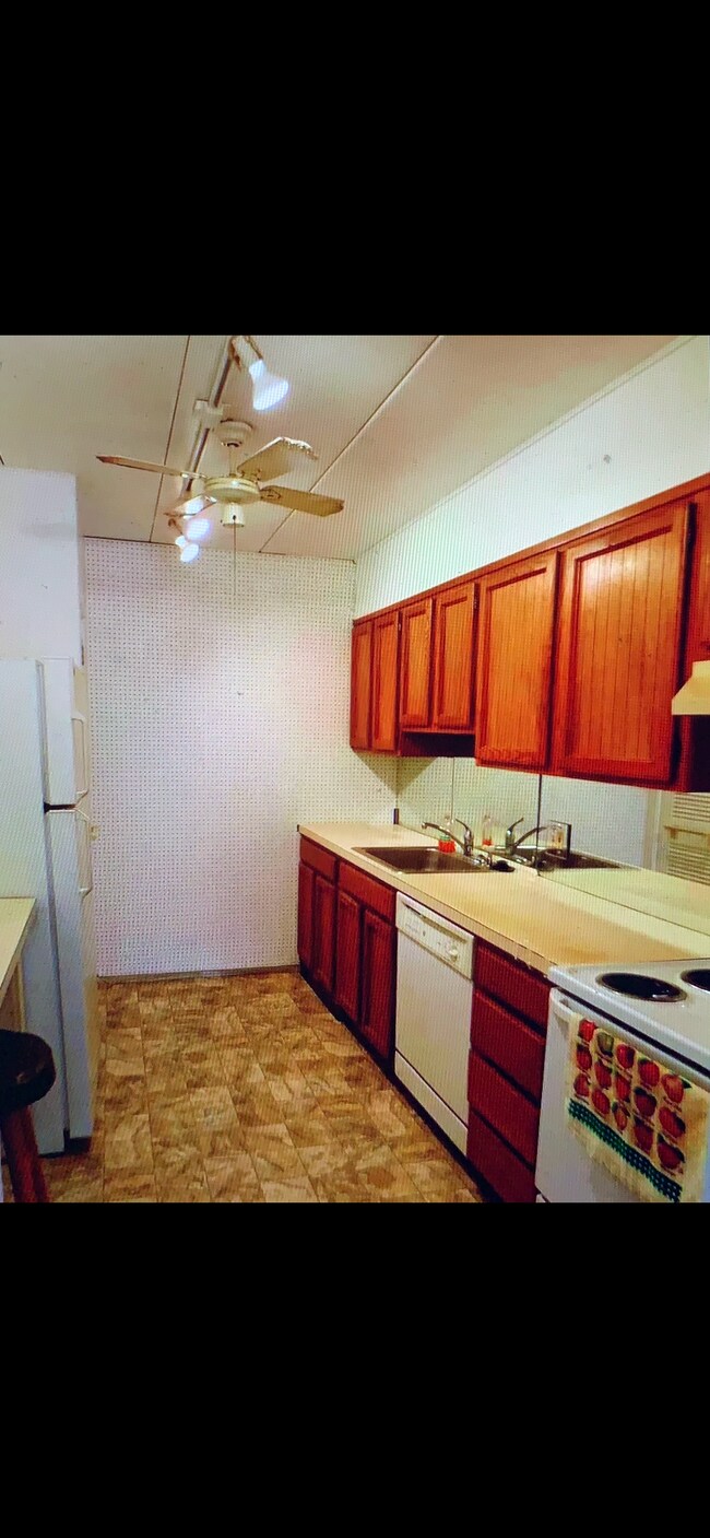 Building Photo - 3421 W Chester Pike