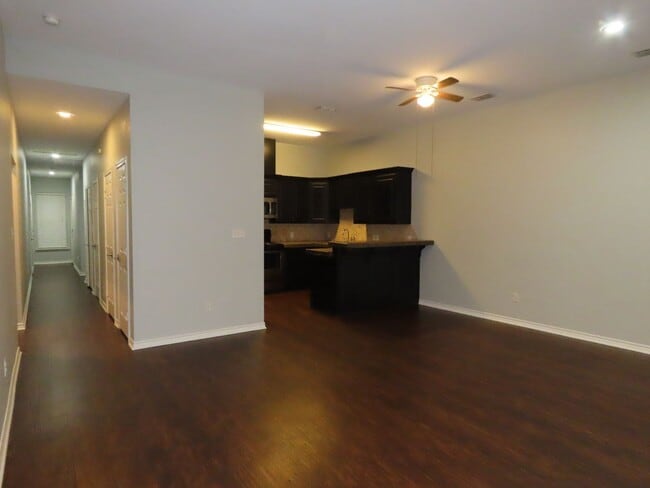 Building Photo - 2434 Haverhill Dr