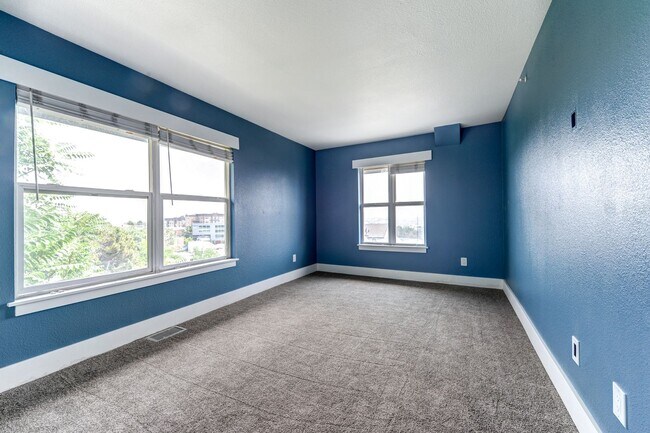 Building Photo - Modern 2-Bedroom Condo in LoHi