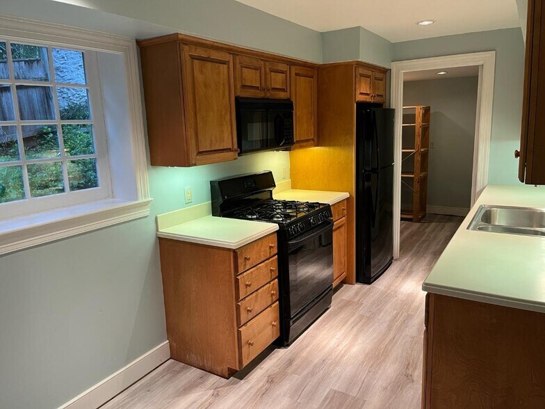 Kitchen and Pantry/Laundry - 2 River Rd