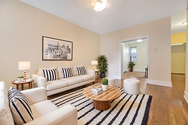 Primary Photo - 618 Columbia Rd NW