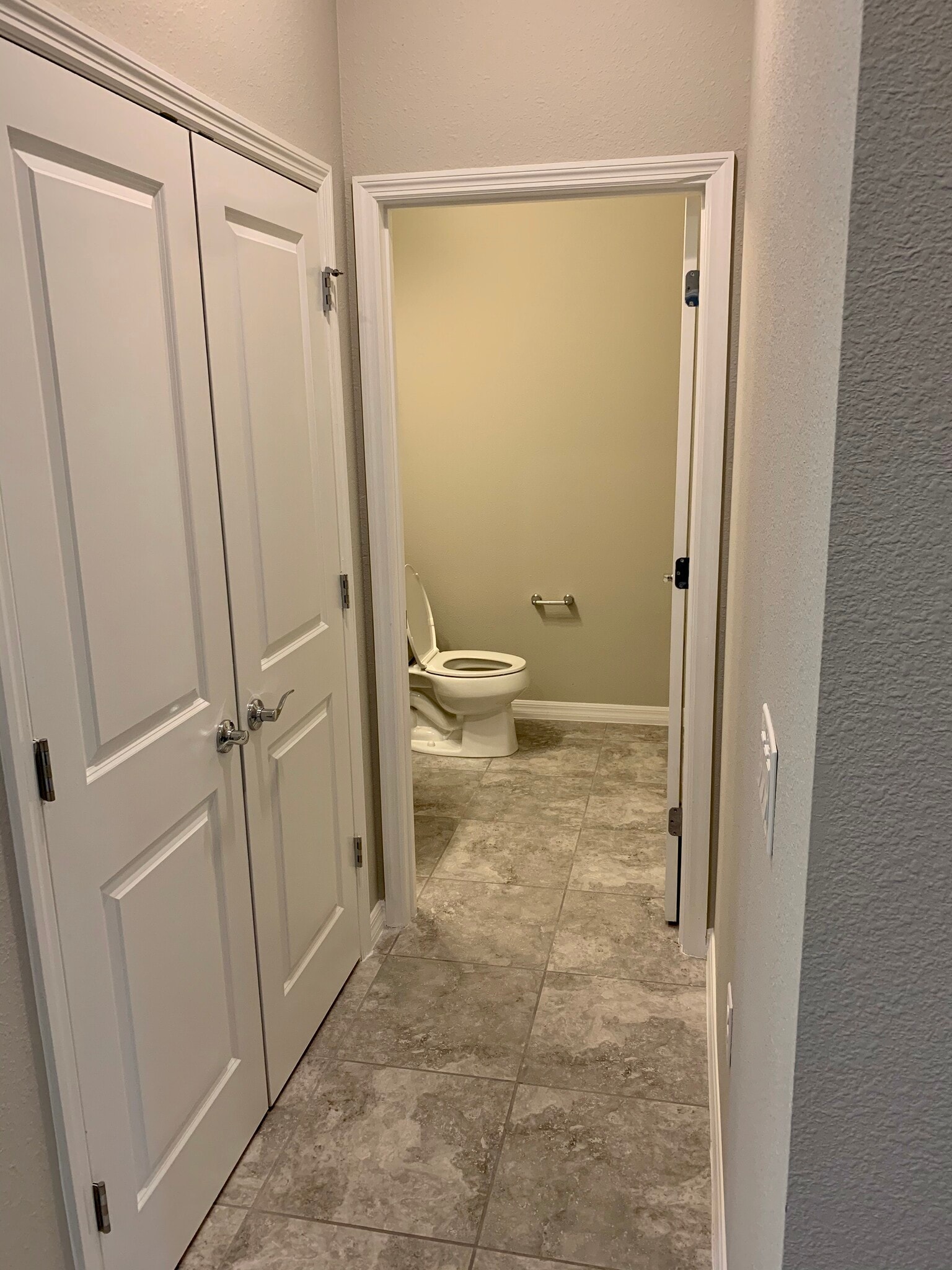 Building Photo - 16066 Micelli Dr