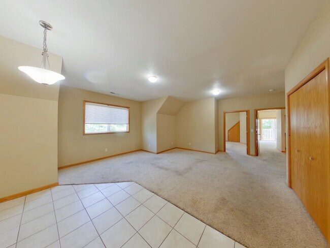 Building Photo - 720 NW 2nd St