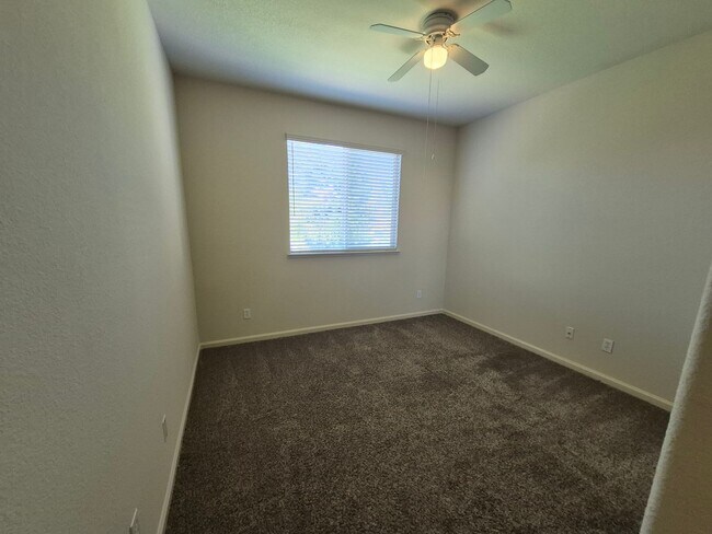 Building Photo - 2176 Catherwood Way