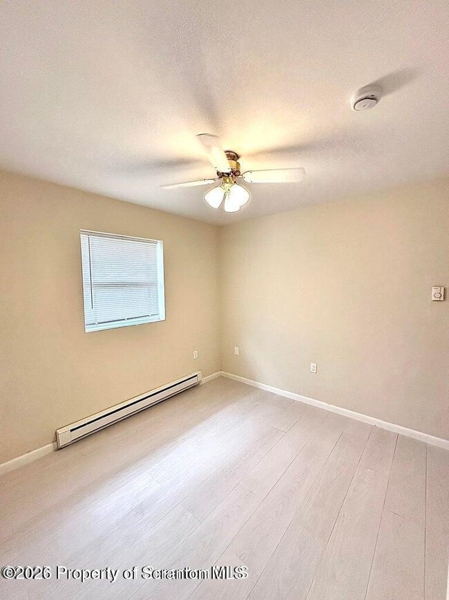 Building Photo - 1213 Lori Dr