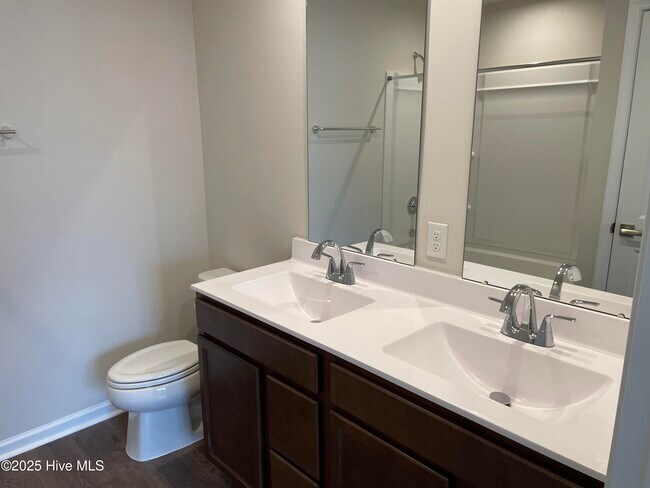 Building Photo - 3221 Edgemead Cir NW