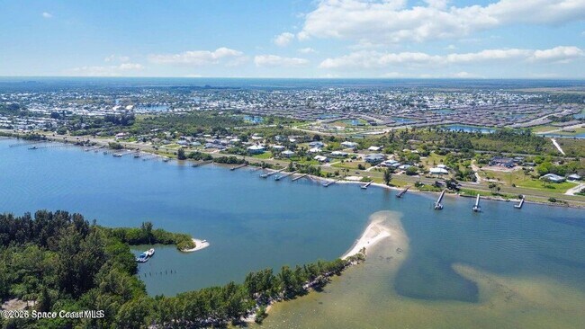 Building Photo - 5072 Alabaster Dr