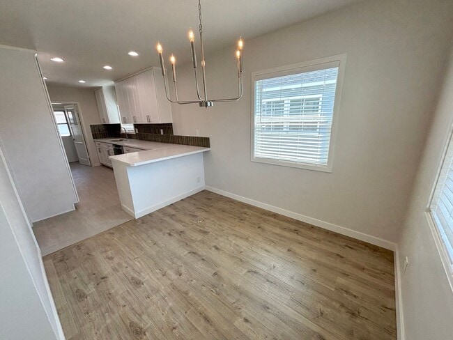 Building Photo - Beautifully Remodeled 3 Bedroom Home in Ci...