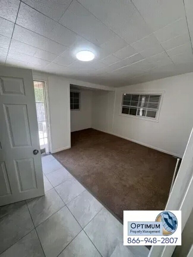 Building Photo - 15755 Cottonwood St