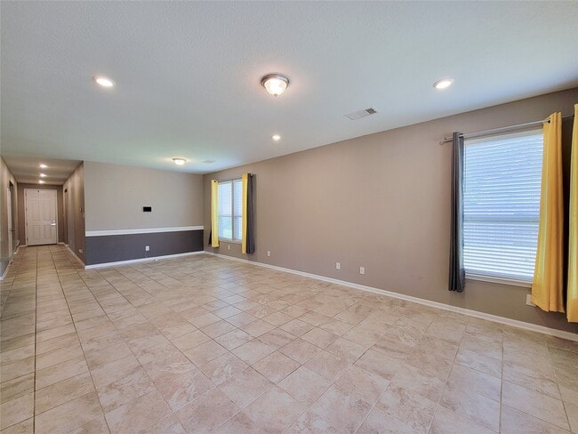 Building Photo - 14202 Persimmon Woods Dr