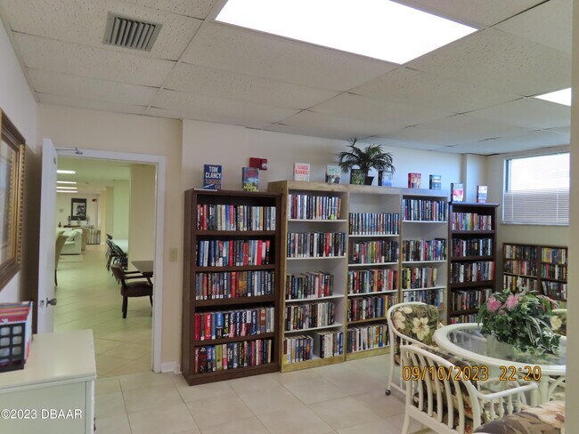 Building Photo - 1415 Ocean Shore Blvd