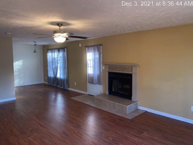 Building Photo - 6705 Pacific Ave