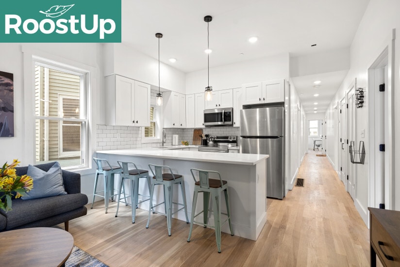 Building Photo - Furnished Bedroom with Private Bath in Sou...