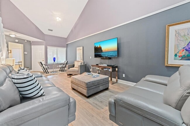 Building Photo - 507 Sea Oats Dr