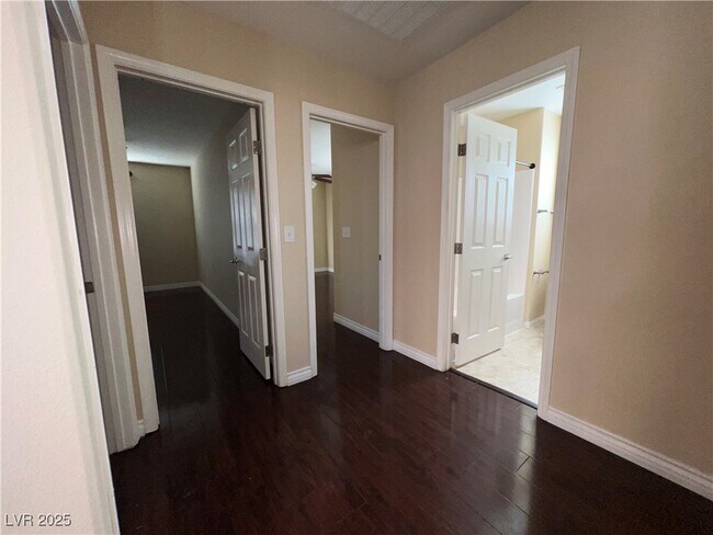 Building Photo - 6592 Benvolio Ct