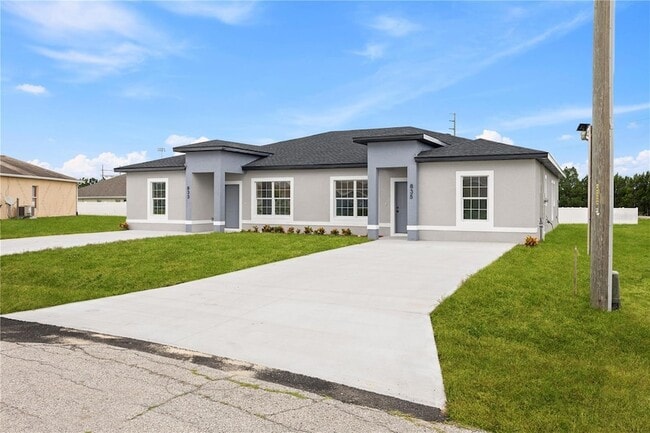 Building Photo - 835 Colville Dr