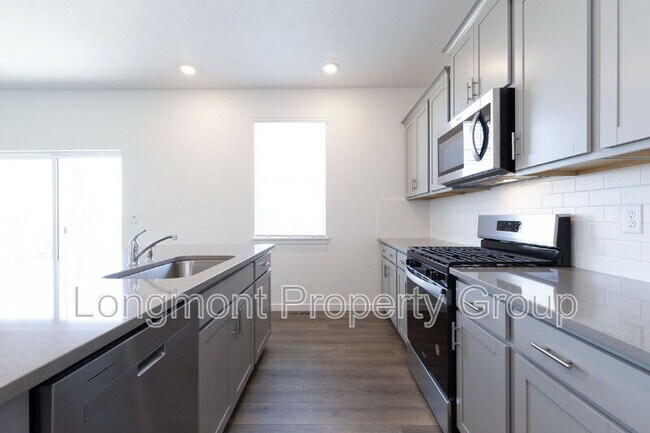 Building Photo - 4206 Sandstone Dr