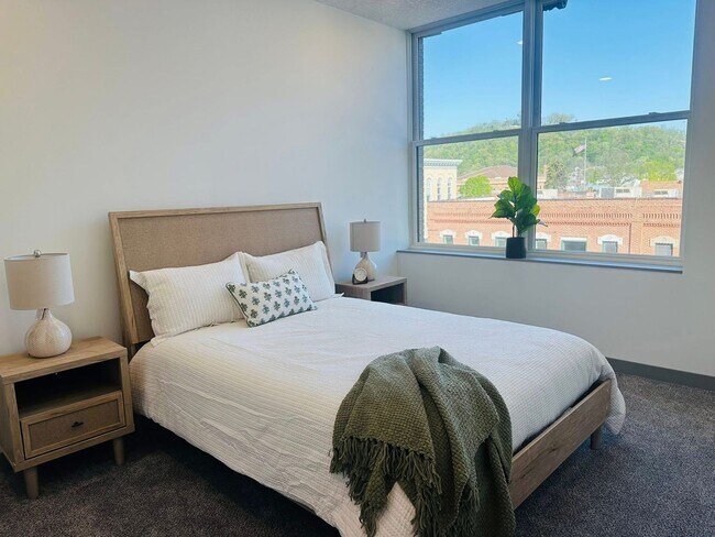 Building Photo - One Bedroom Unit at The Bank - Red Wing