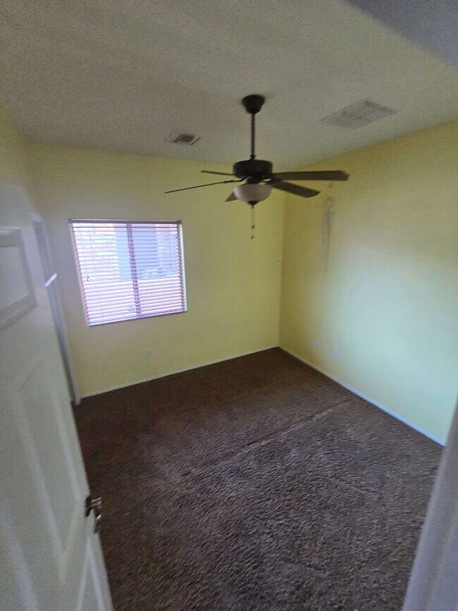 Building Photo - Must See 4 Bedroom Home in Sahuarita!  3 C...