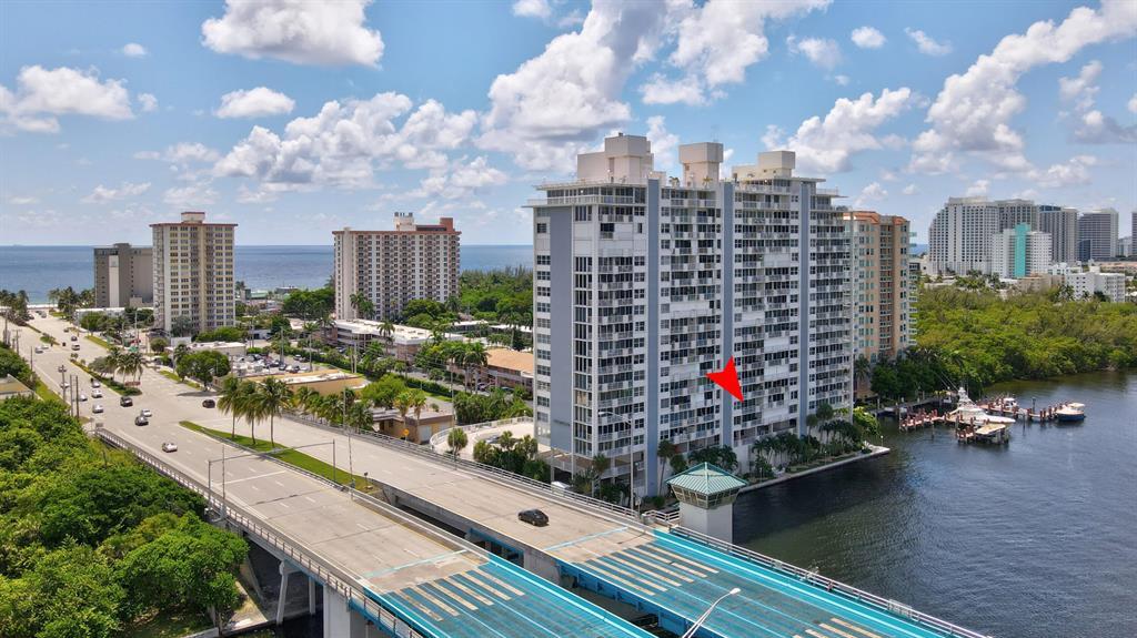 Building Photo - 2800 E Sunrise Blvd