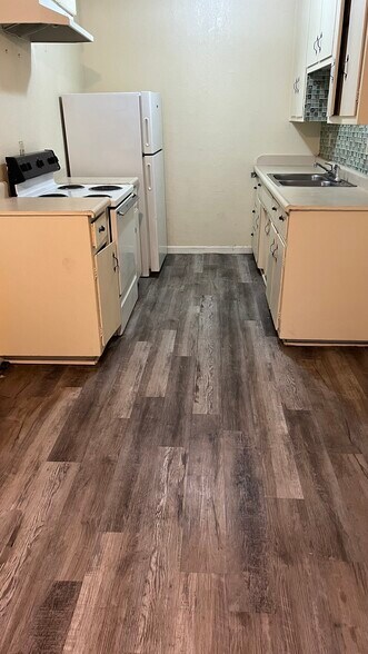 Building Photo - 730 Plumas Ave