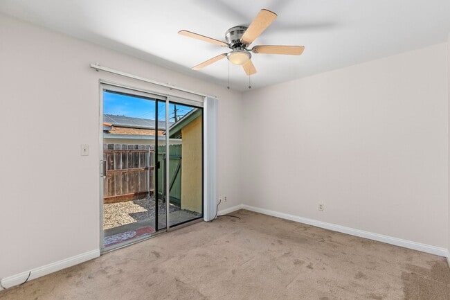 Building Photo - One level single family home in Clairemont...