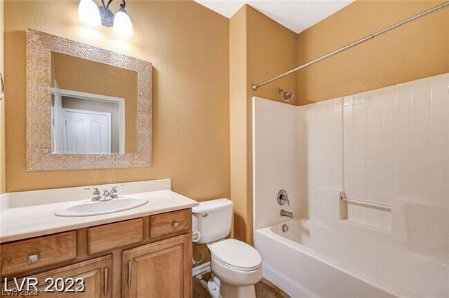 Building Photo - 2249 Canyonville Dr