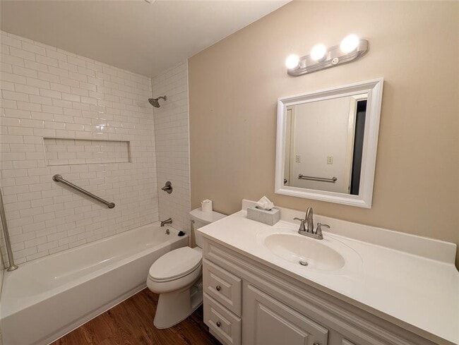 Building Photo - 7801 Shoal Creek Blvd