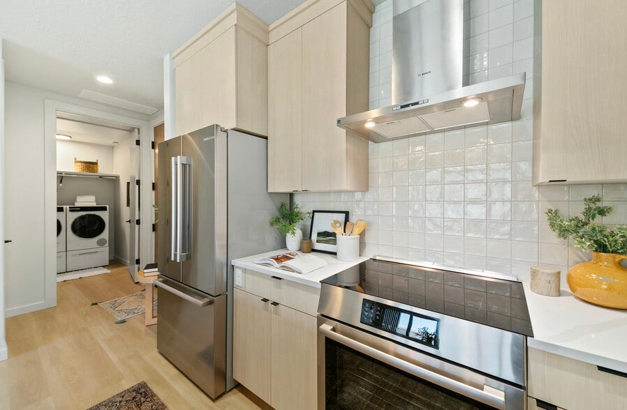 Induction Cooktop - 4340 E Haystack St