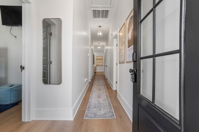 Building Photo - 1472 Georgia Pl