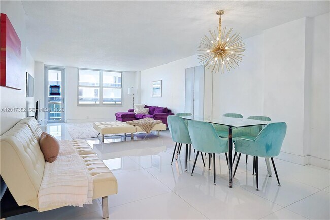 Building Photo - 9511 Collins Ave