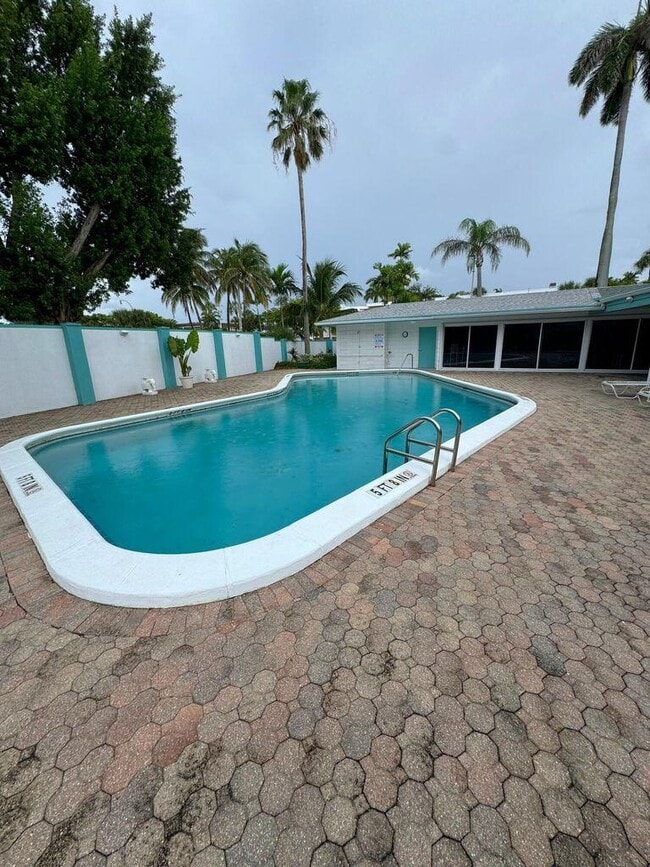 Building Photo - 1470 S Ocean Blvd