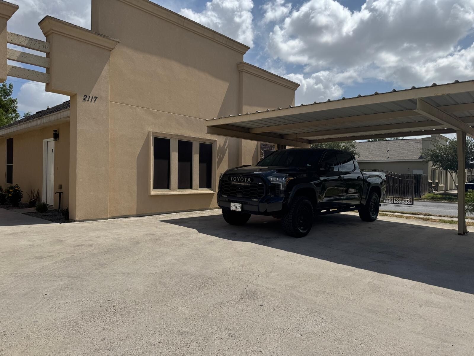 Building Photo - 2117 Taxco Ct